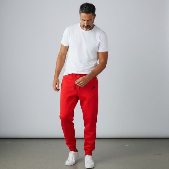Nike Sportswear Tech Fleece University Red Jogger Pants Mens size M CU4495-657 - Picture 1 of 9